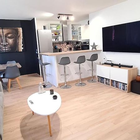 Charmant Logement Avec Jacuzzi Мант-ла-Жоли Экстерьер фото