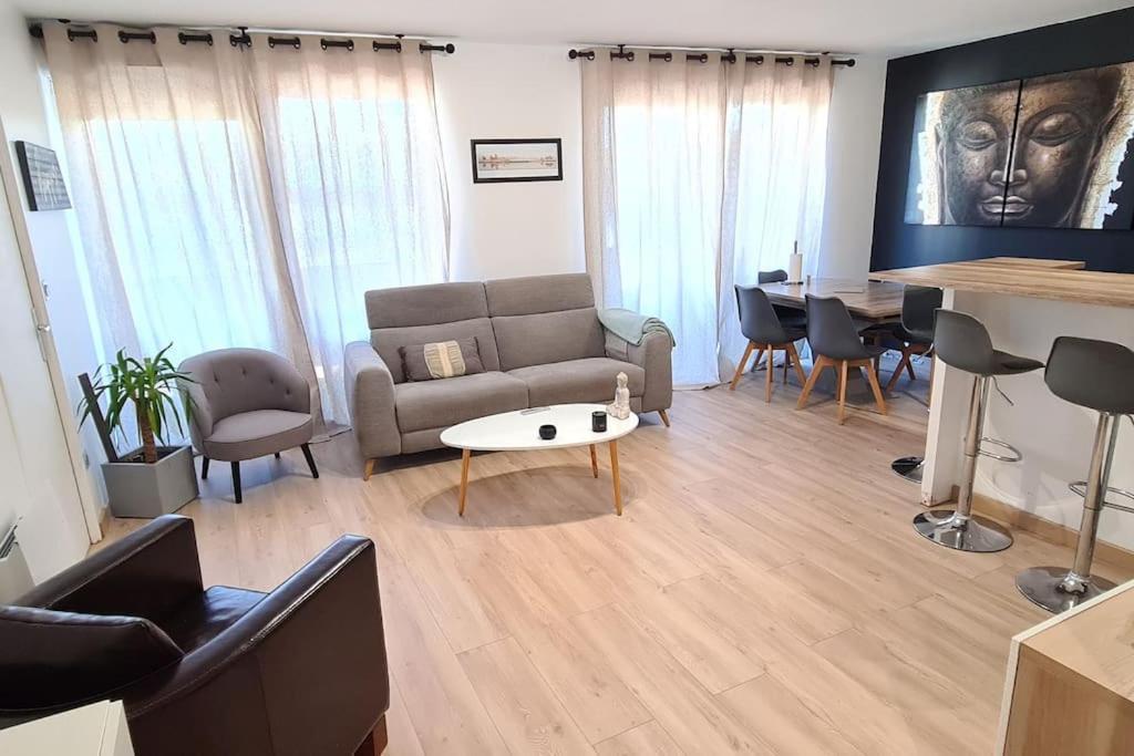 Charmant Logement Avec Jacuzzi Мант-ла-Жоли Экстерьер фото